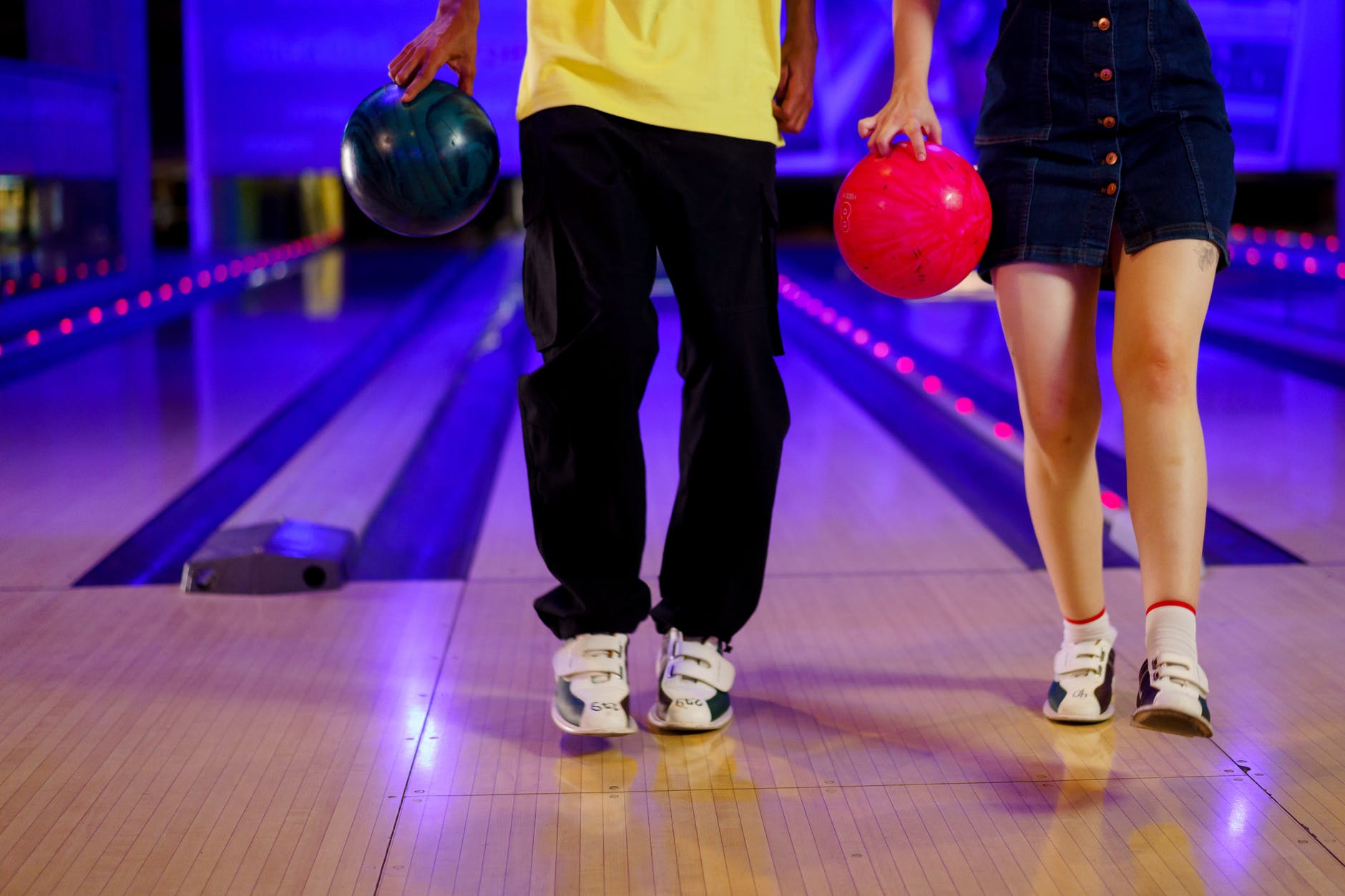 How Your Feet Play An Important Role In Bowling Bowling Alley Prices Hub Latest Rates Online.